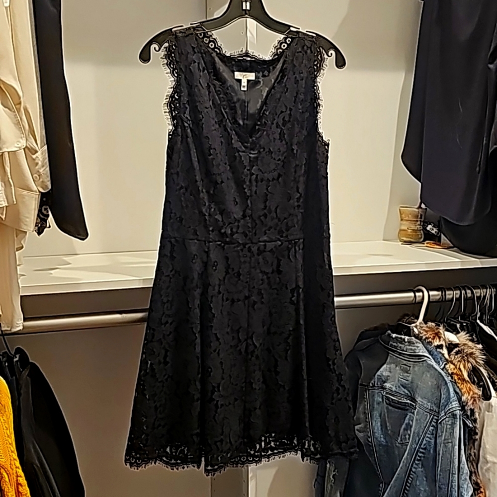 Joie Size Medium Lace Dress
